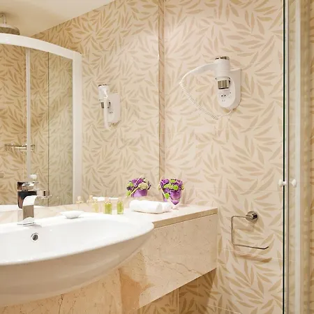 Grand Sava Superior Hotel
