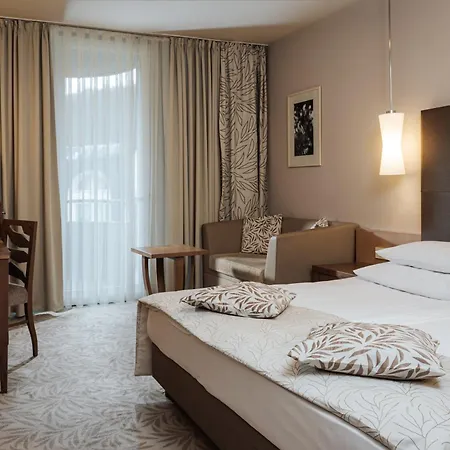 Grand Sava Superior Отель