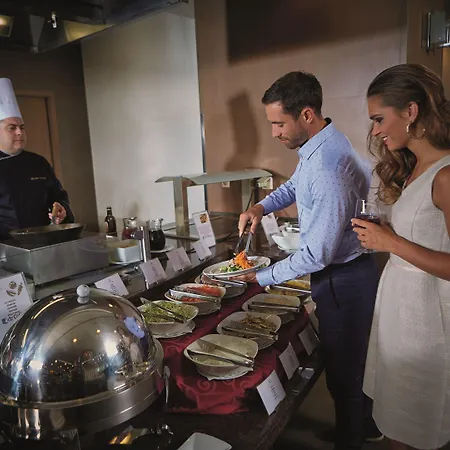 Grand Sava Superior Отель